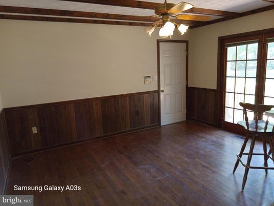 Empty room, Interior, Wooden Beams, Wood Texture Flooring