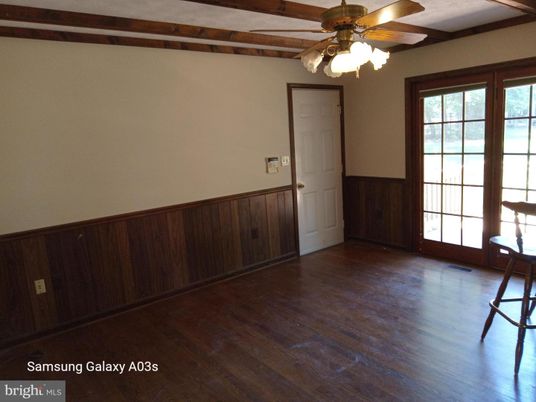 Empty room, Interior, Wooden Beams, Wood Texture Flooring