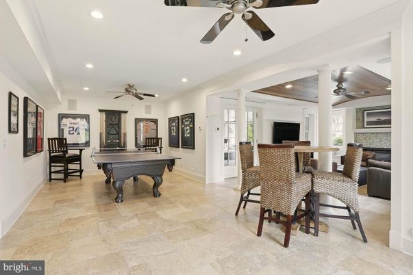 Billiard Table, Dining room, Game Room, Interior, Recessed Lighting