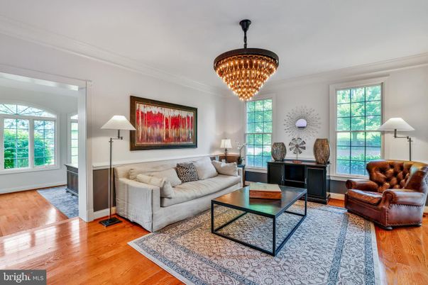 Chandelier, Interior, Living room, Wood Texture Flooring