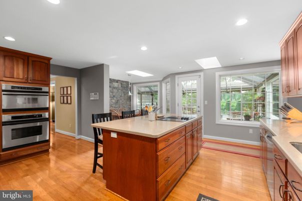 Dining room, Interior, Kitchen, Pendant Lights, Recessed Lighting, Wood Texture Flooring