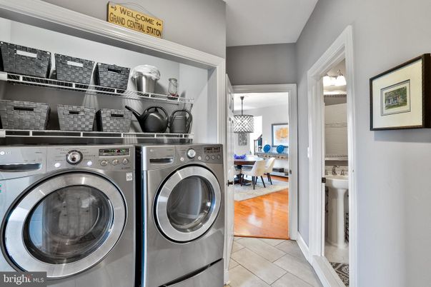 Dining room, Interior, Pendant Lights, Utility Closets, Washer, Wood Texture Flooring