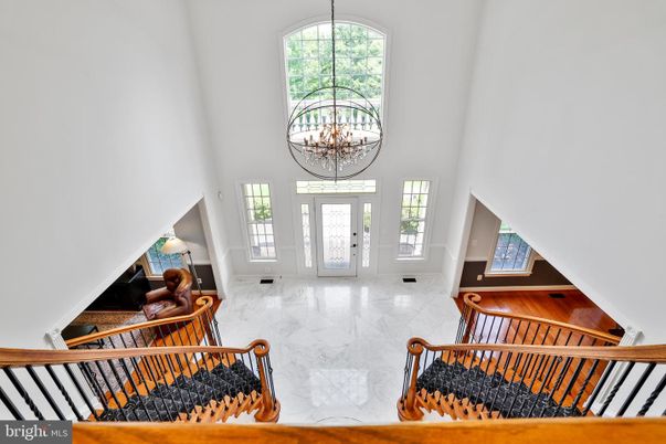 Chandelier, Interior, Marble