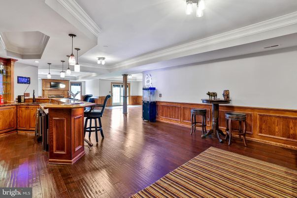 Interior, Pendant Lights, Recessed Lighting, Wood Texture Flooring
