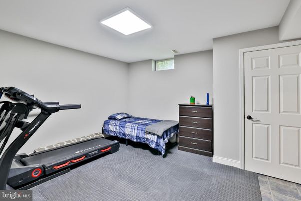 Bedroom, Fitness Equipment, Interior