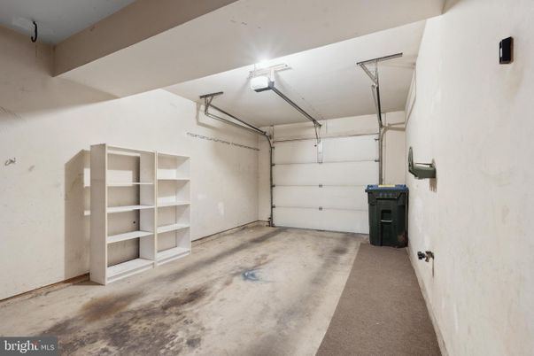 Garage, Interior