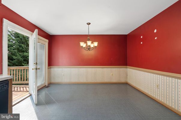 Chandelier, Empty room, Interior