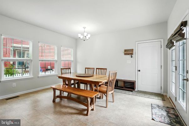 Chandelier, Dining room, Interior