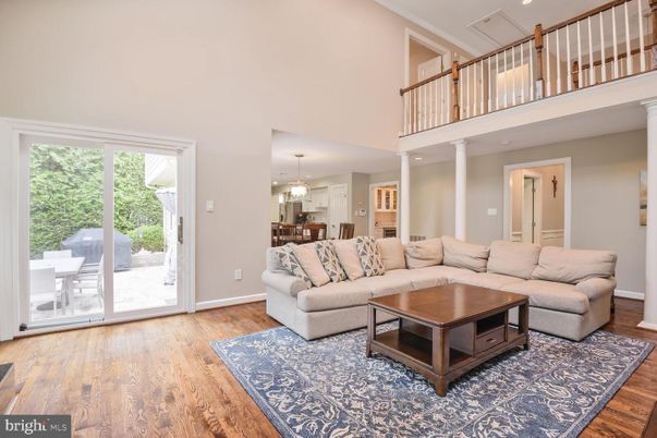 Chandelier, Dining room, Interior, Living room, Pendant Lights, Recessed Lighting, Wood Texture Flooring