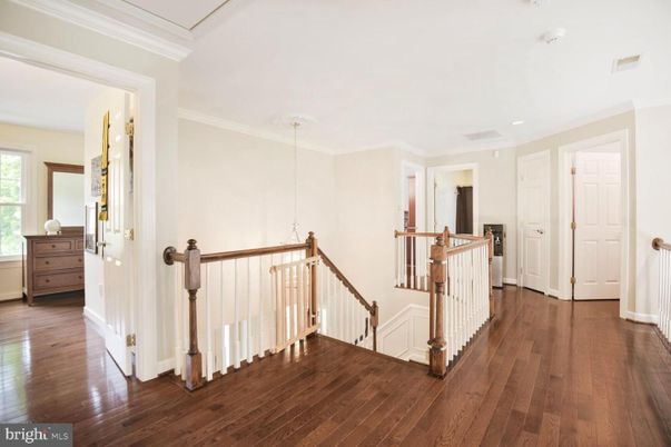 Interior, Pendant Lights, Recessed Lighting, Wood Texture Flooring