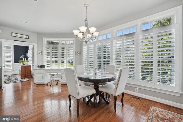 Chandelier, Dining room, Interior, Recessed Lighting, Wood Texture Flooring