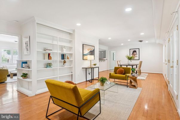 Dining room, Interior, Living room, Recessed Lighting, Wood Texture Flooring