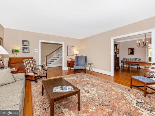 Chandelier, Dining room, Interior, Living room, Wood Texture Flooring
