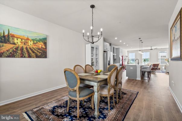 Chandelier, Dining room, Interior, Kitchen, Pendant Lights, Recessed Lighting, Wood Texture Flooring