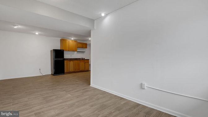 Empty room, Interior, Kitchen, Recessed Lighting, Wood Texture Flooring