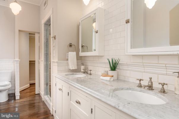 Bathroom, Dual Sink Vanities, Interior, Wood Texture Flooring