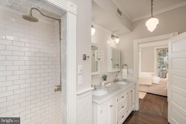 Bathroom, Bedroom, Dual Sink Vanities, Interior, Pendant Lights, Wood Texture Flooring