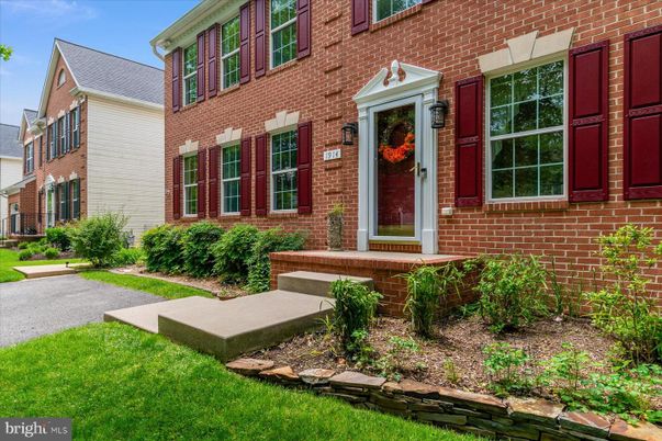 Exterior, Facade, Brick Facade, Georgian