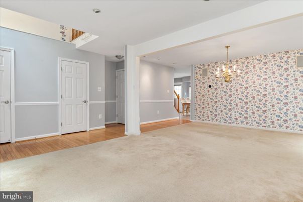 Chandelier, Empty room, Interior, Wood Texture Flooring