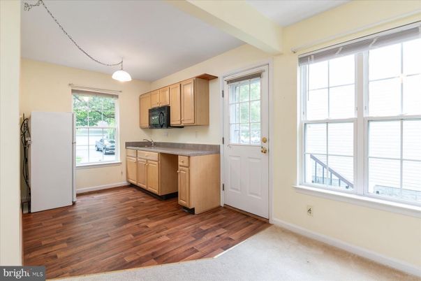 Interior, Kitchen, Pendant Lights, Wood Texture Flooring