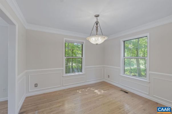 Empty room, Interior, Pendant Lights, Wood Texture Flooring