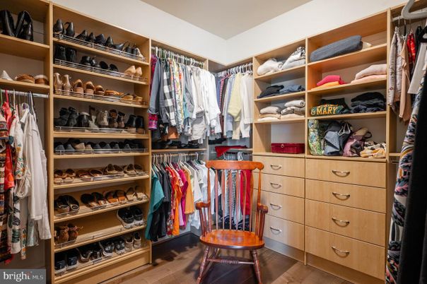 Interior, Walk-in Closets, Wood Texture Flooring