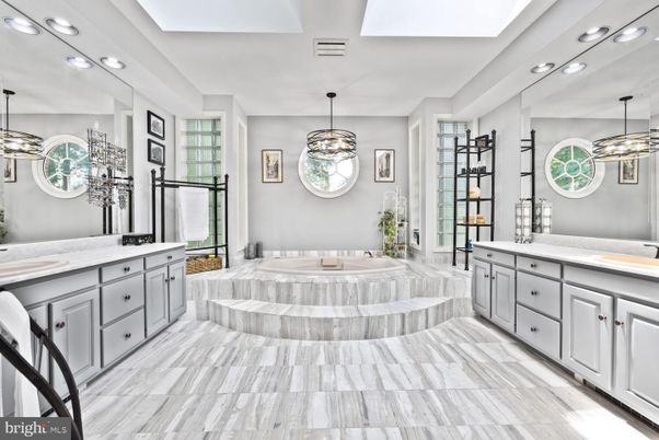 Bathroom, Dual Sink Vanities, Interior, Marble, Pendant Lights, Recessed Lighting