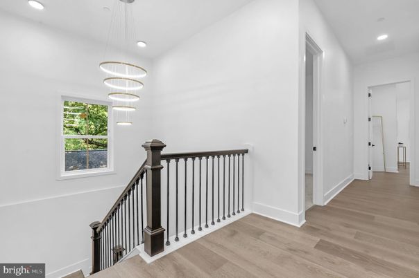Interior, Pendant Lights, Recessed Lighting, Wood Texture Flooring