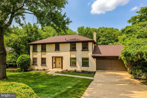 Attached, Backyard, Exterior, Facade, Georgian