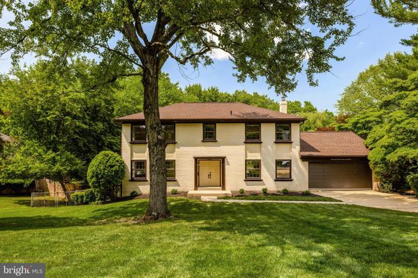 Attached, Backyard, Exterior, Facade, Georgian
