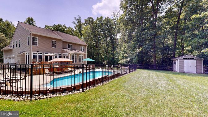 Backyard, Exterior, Pool