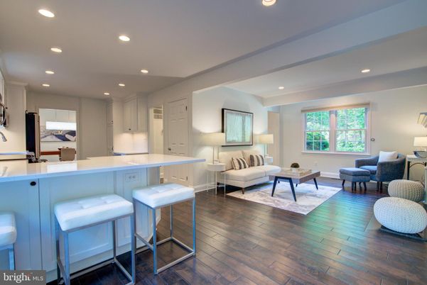 Interior, Kitchen, Living room, Recessed Lighting, Wood Texture Flooring