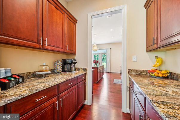 Chandelier, Interior, Kitchen, Pendant Lights, Recessed Lighting, Wood Texture Flooring
