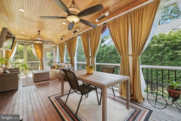 Exterior, Wood Texture Flooring