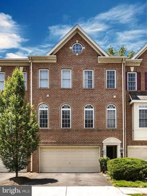 Attached, Exterior, Facade, Brick Facade, Brick Traditional