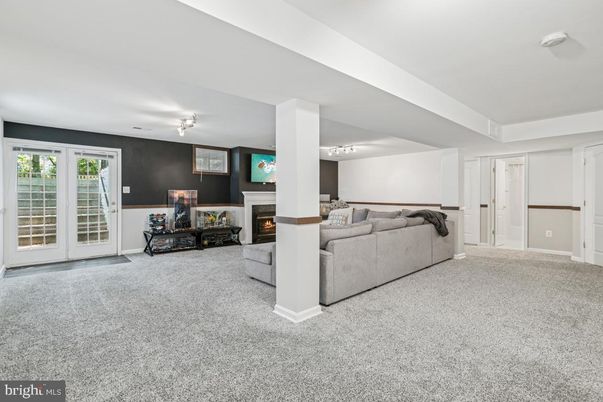 Fireplace, Interior, Living room