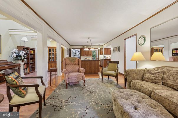 Interior, Living room, Pendant Lights, Piano, Wood Texture Flooring
