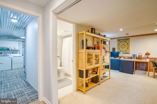 Bathroom, Home Office, Interior, Recessed Lighting, Washer