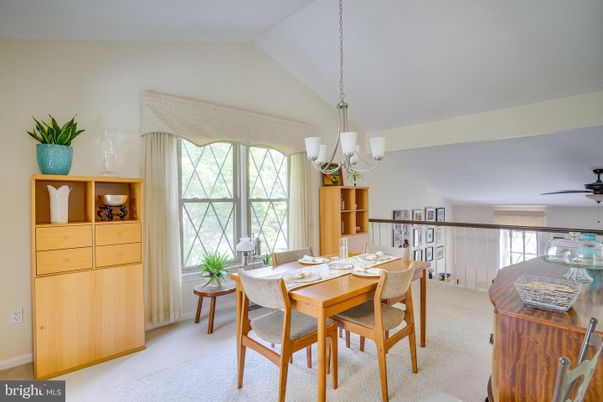 Chandelier, Dining room, Interior