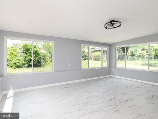Empty room, Interior, Marble, Recessed Lighting