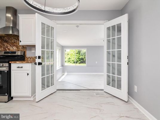 Interior, Kitchen, Marble, Stainless Steel Appliances