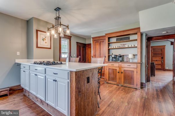 Interior, Kitchen, Pendant Lights, Wood Texture Flooring
