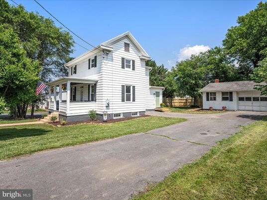Detached Garage, Exterior, Facade, Farmhouse