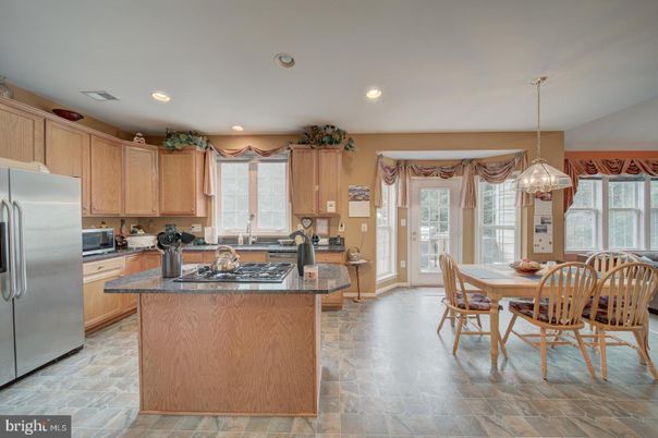 Dining room, Interior, Kitchen, Pendant Lights, Recessed Lighting