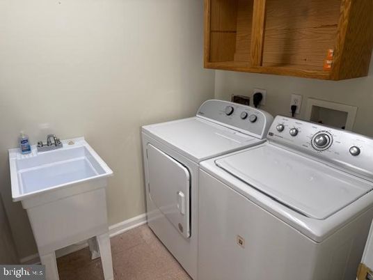Interior, Washer