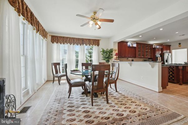 Dining room, Interior, Kitchen, Recessed Lighting