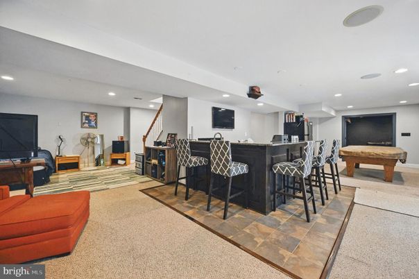 Billiard Table, Game Room, Interior, Recessed Lighting