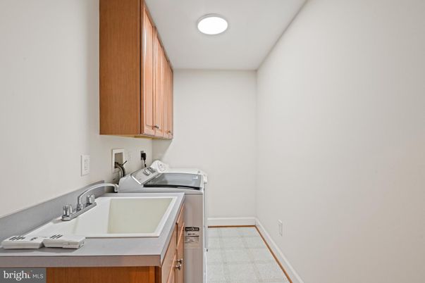 Interior, Recessed Lighting, Washer