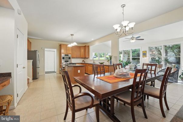 Chandelier, Dining room, Interior, Kitchen, Recessed Lighting
