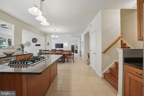 Chandelier, Dining room, Interior, Kitchen, Pendant Lights
